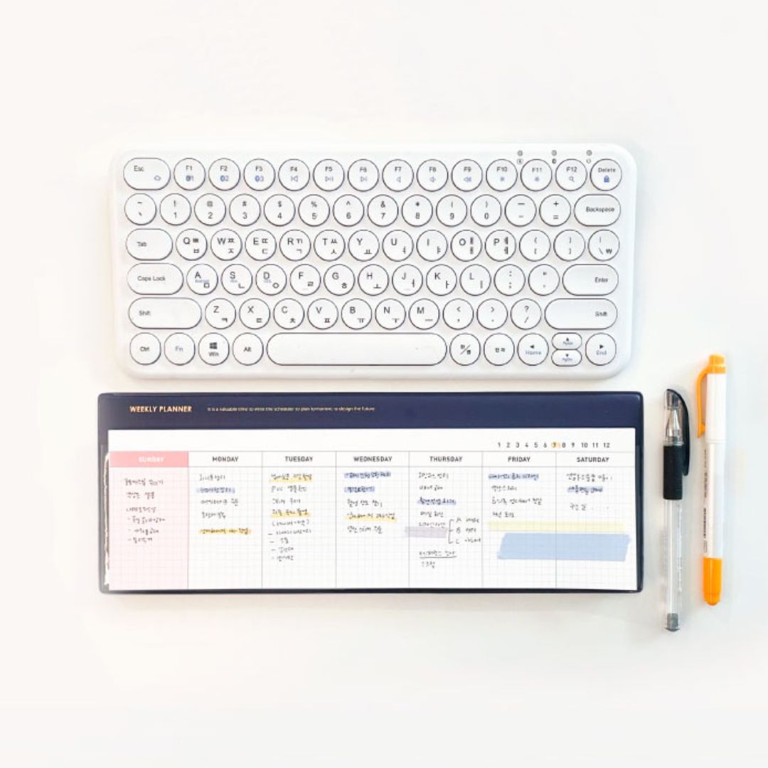 Jam Studio Weekly Desk Pad & Refills