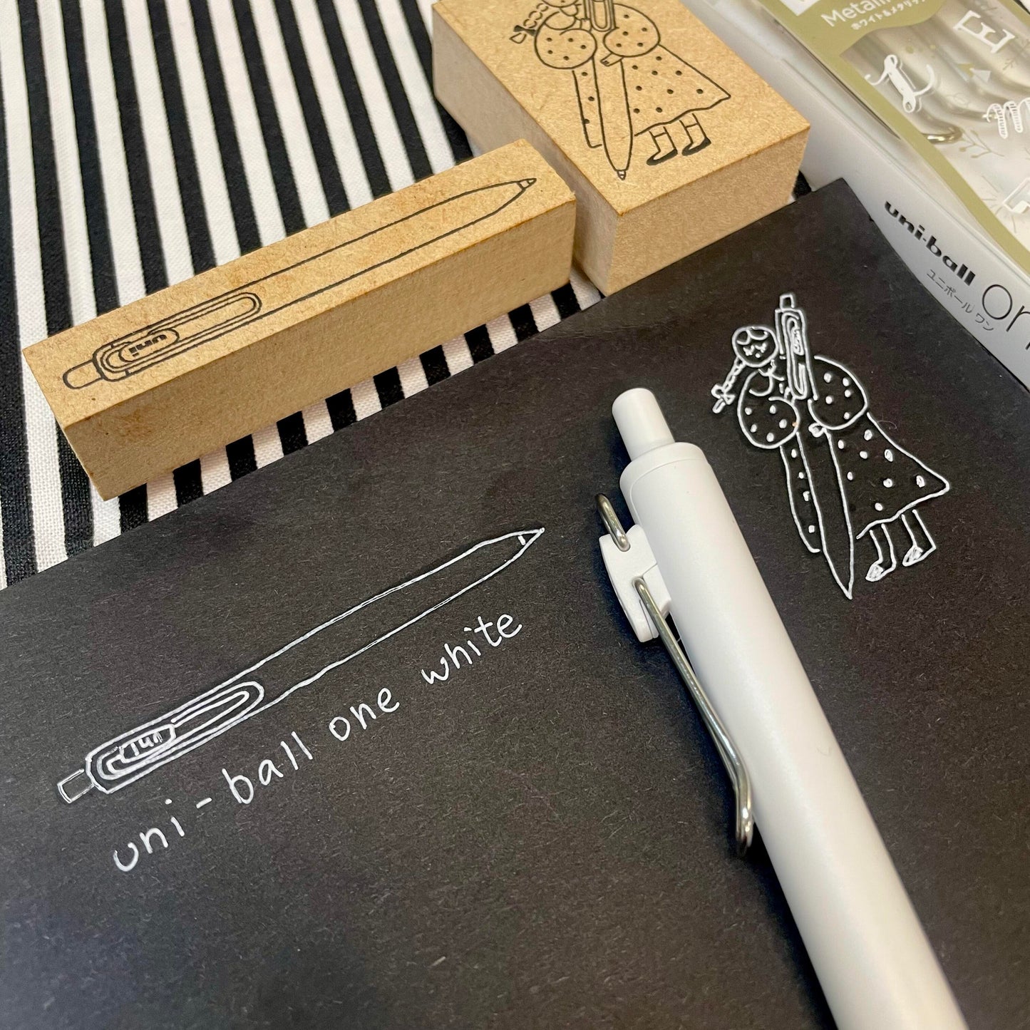 [Limited Edition] Uni-Ball One Ballpoint Pens 0.5mm - Metallic 3 Colour Set