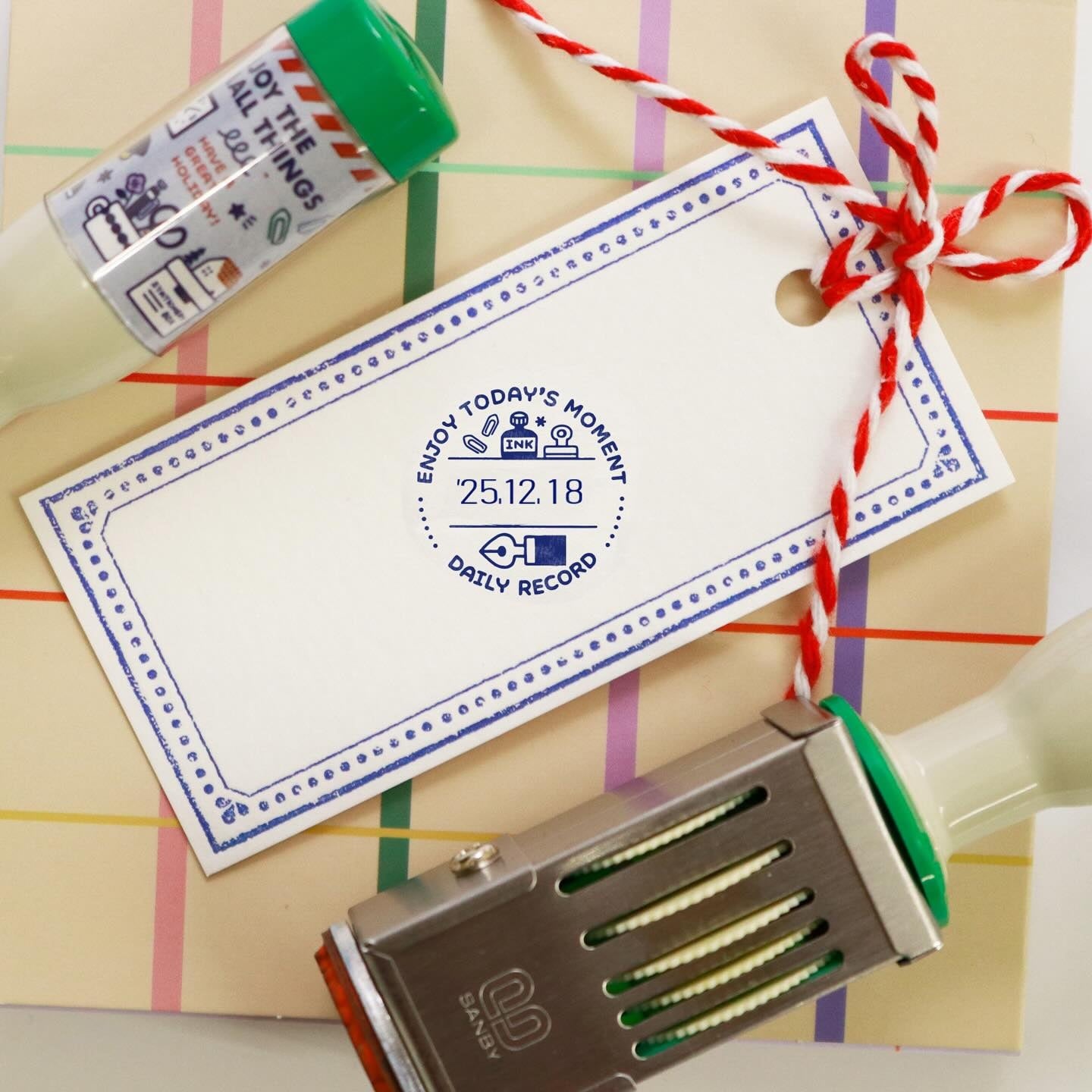 [BUNGUJOSHI 2025] Sanby x Eric Hello Small Things! Techno-Touch Date Stamp - Daily Record