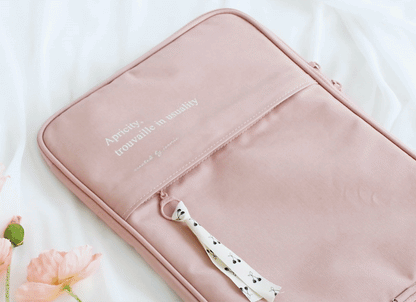 Iconic Cottony 11 Inch Tablet & Keyboard Case