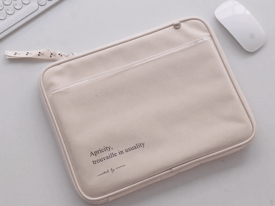 Iconic Cottony 13 Inch Clear Cover Laptop Case