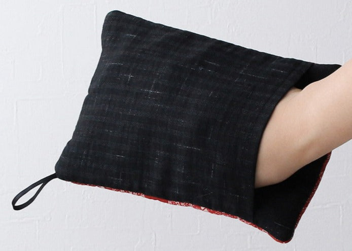 &NE Pot Trivet Mittens - Hana White