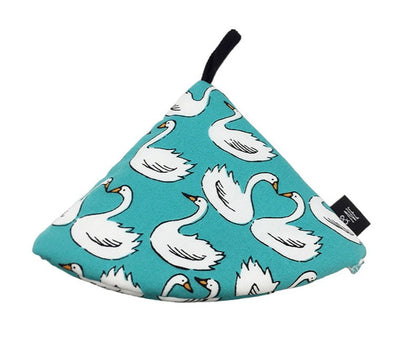 &NE Triangular Pot Holder