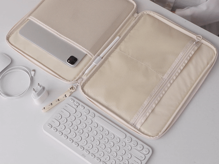 Iconic Cottony 13 Inch Clear Cover Laptop Case