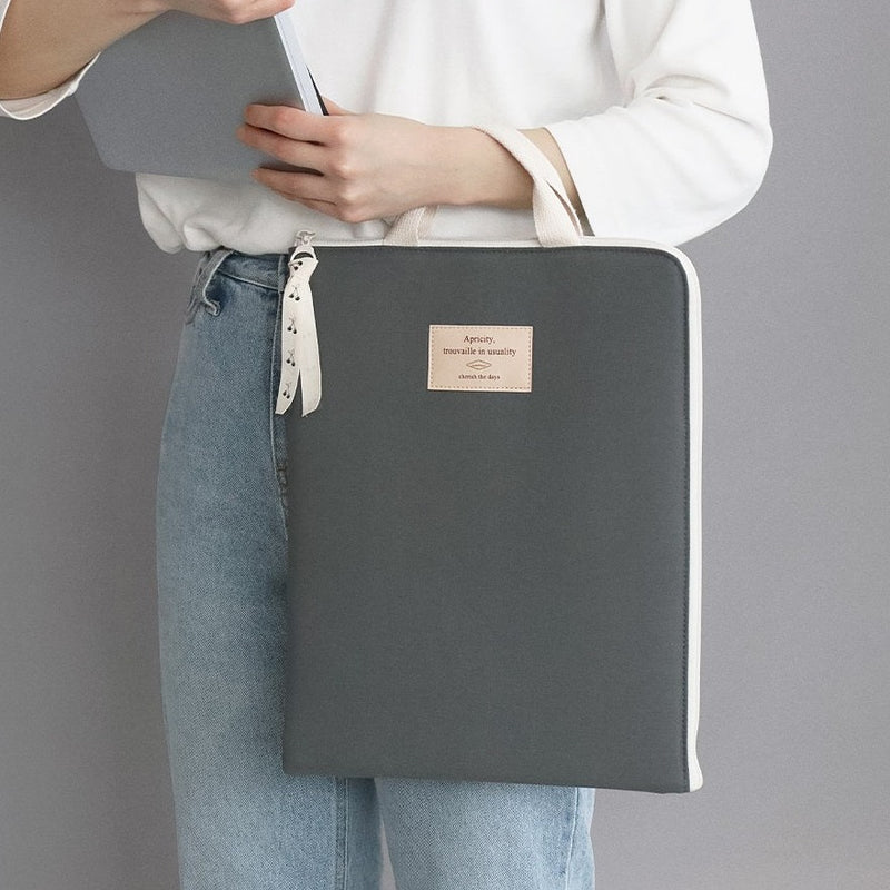 Iconic Cottony 13 Inch A4 Laptop Case