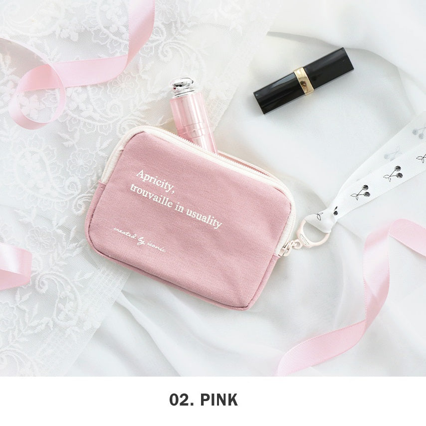 Iconic Cottony Card Holder