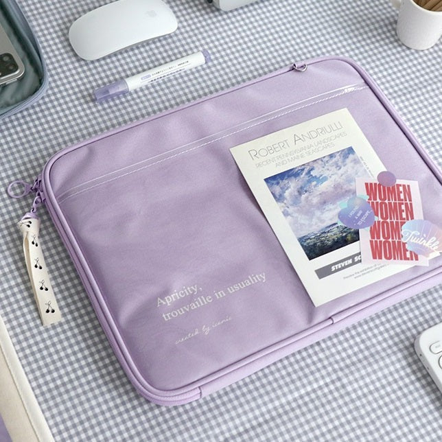 Iconic Cottony 13 Inch Clear Cover Laptop Case