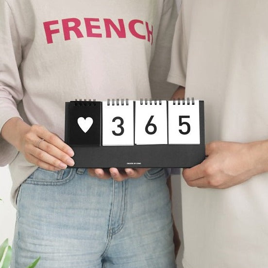 Iconic D-Day Calendar