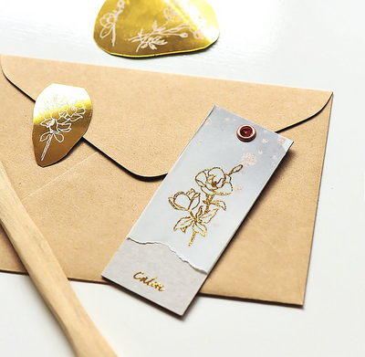 MU Lifestyle Gold Foil Print-On Sticker - Cheerful Golden Flower