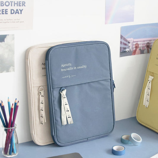 Iconic Cottony 11 Inch Tablet & Keyboard Case