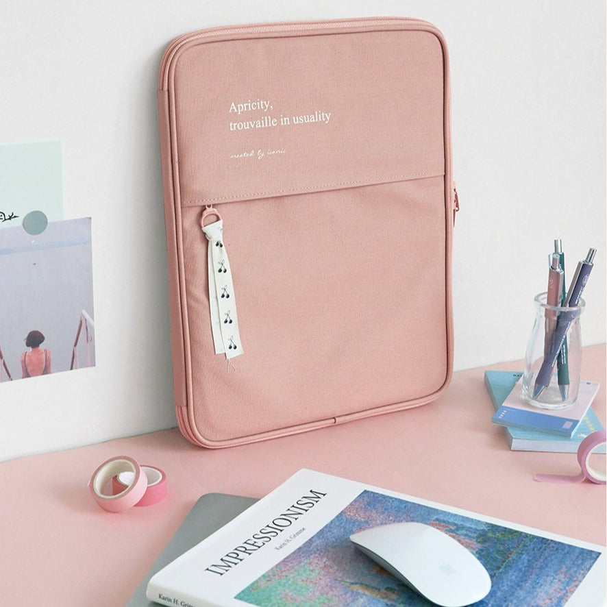 Iconic Cottony 13 Inch Laptop Case