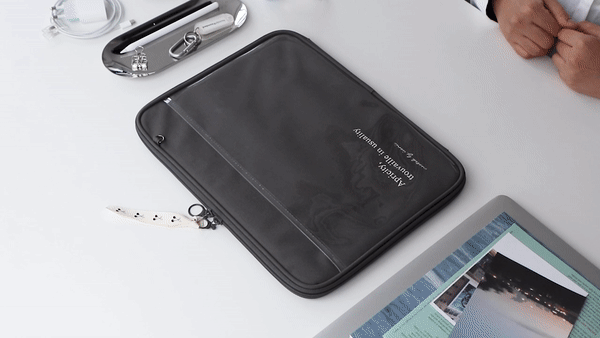 Iconic Cottony 13 Inch Clear Cover Laptop Case