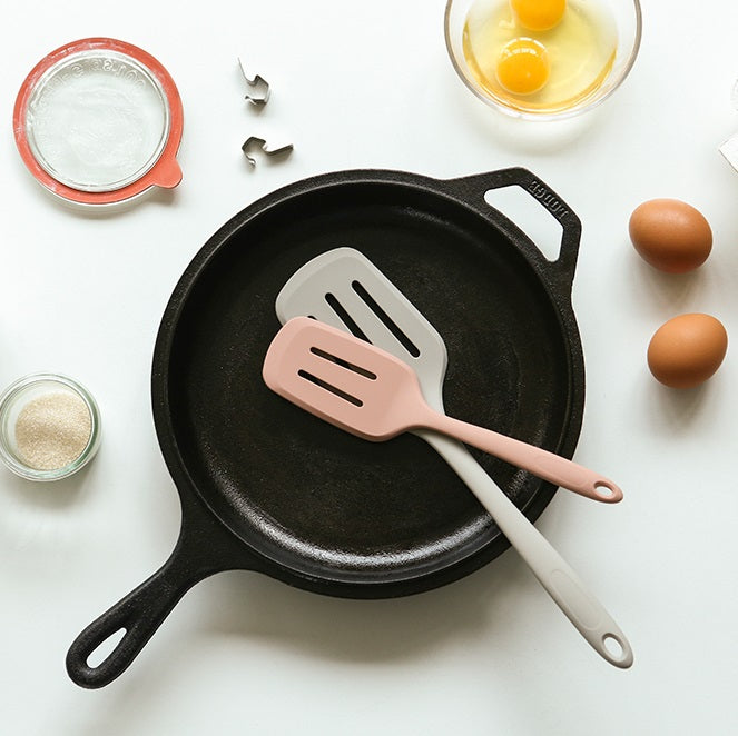 Dailylike Bonbon Silicone Utensils - 06 Turner (Cocoa)