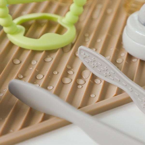 Dailylike Bonbon Silicone Utensils - 11 Kitchen Tongs (Cocoa)